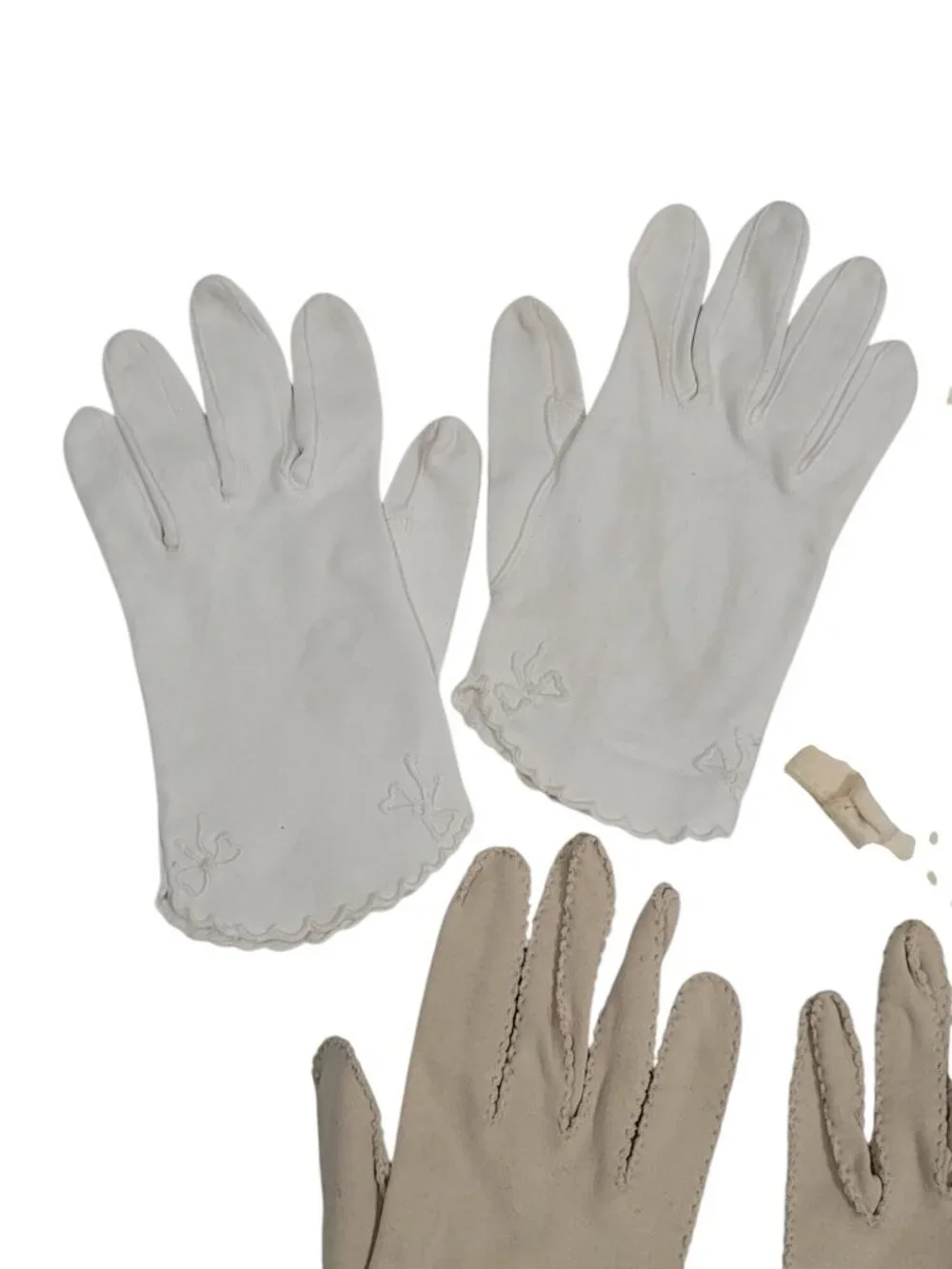 Vintage Womens Gloves Lot Of 3 Pairs Beige White Embroidered Button